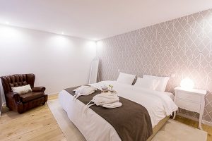Guest Houses and Bed & Breakfast